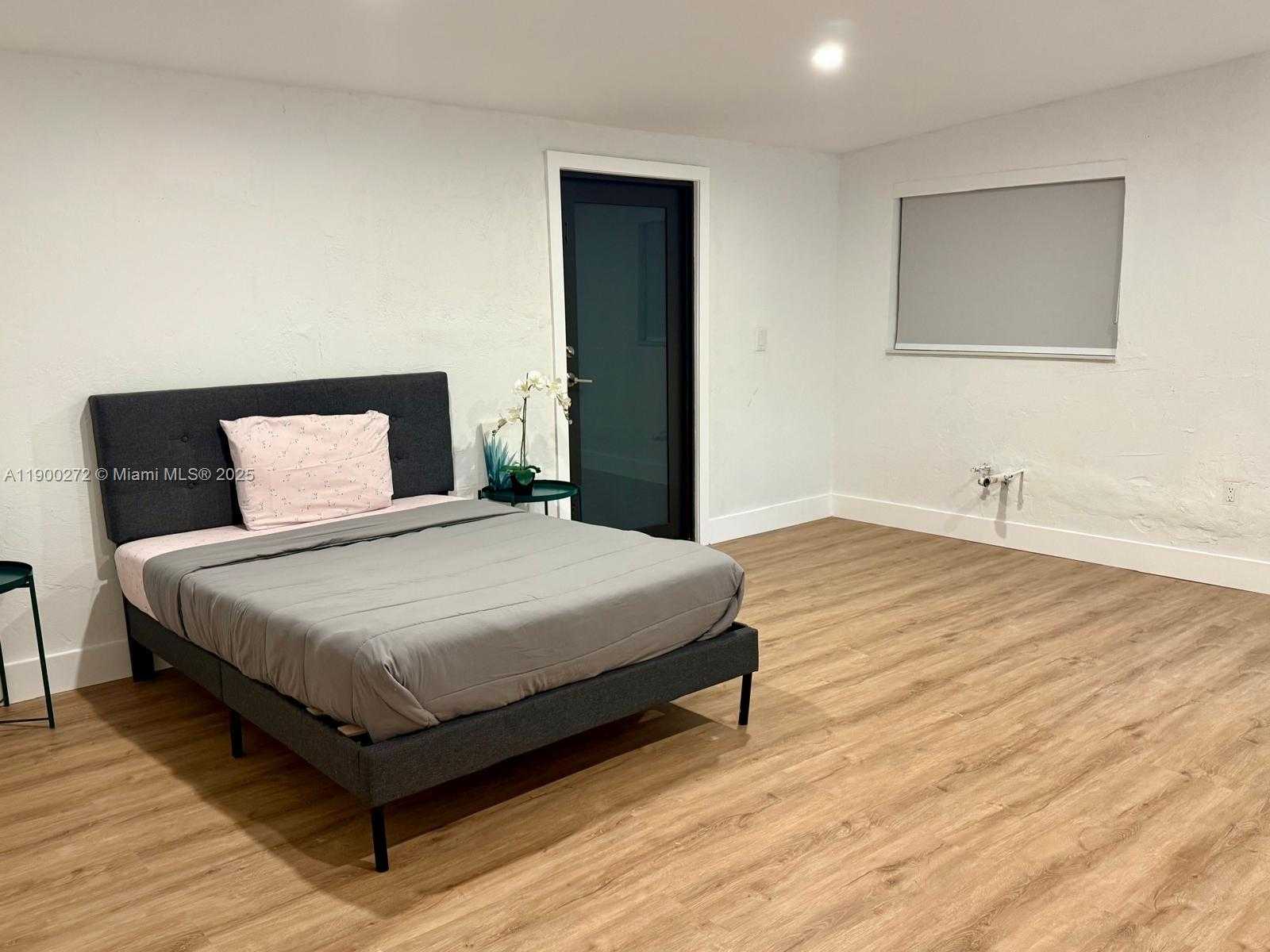 Small Image of 11462 SOUTH WEST 225TH ST, Miami Number 24