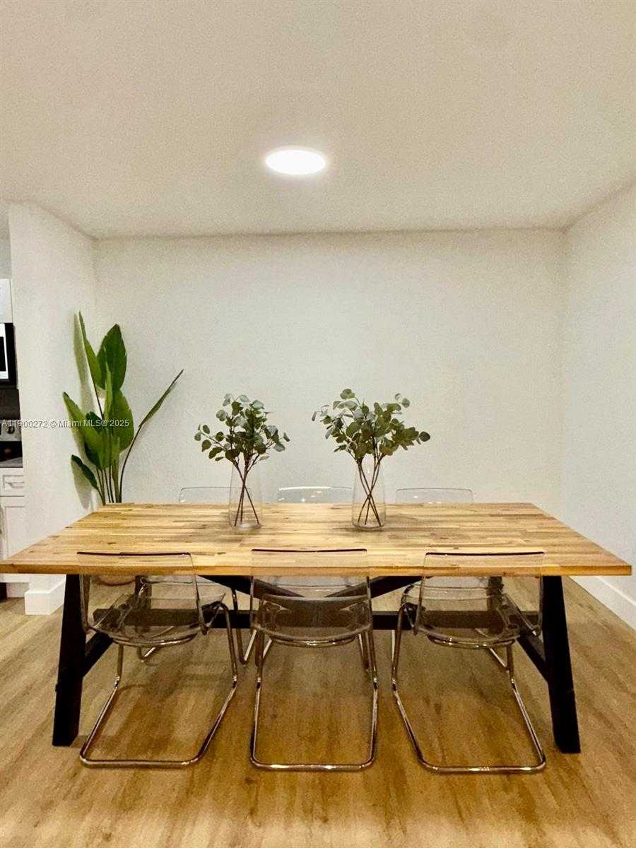 Small Image of 11462 SOUTH WEST 225TH ST, Miami Number 9