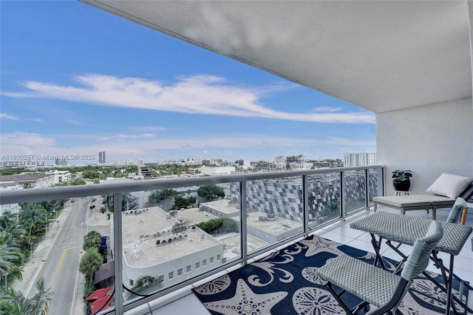 Small Image of 1900 SUNSET HARBOUR DR #1003, Miami Beach Number 17