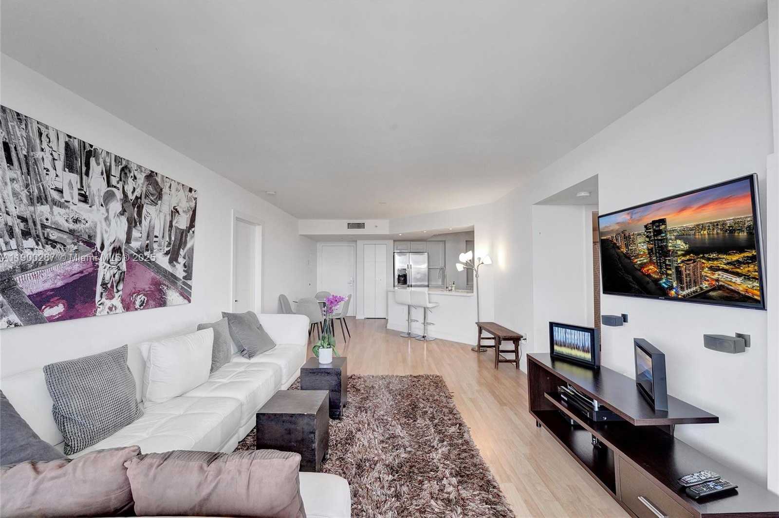 Small Image of 1900 SUNSET HARBOUR DR #1003, Miami Beach Number 5