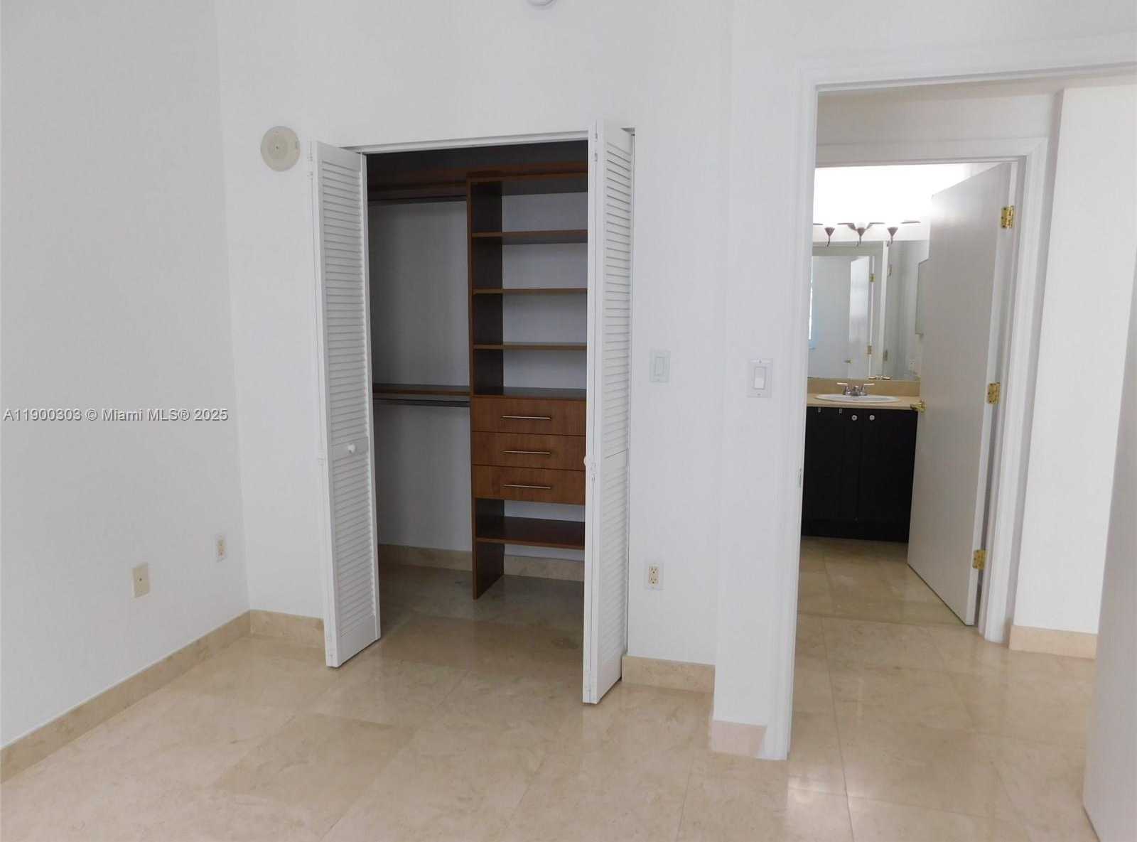 Small Image of 4100 SALZEDO ST #810, Coral Gables Number 11