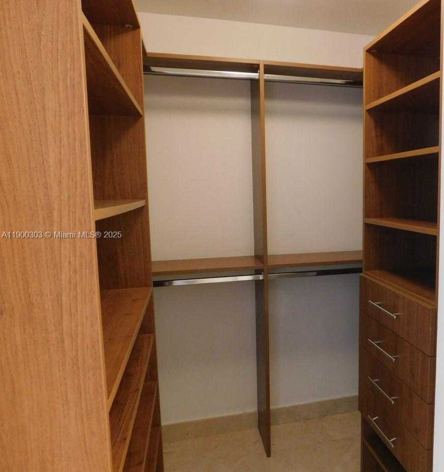 Small Image of 4100 SALZEDO ST #810, Coral Gables Number 12