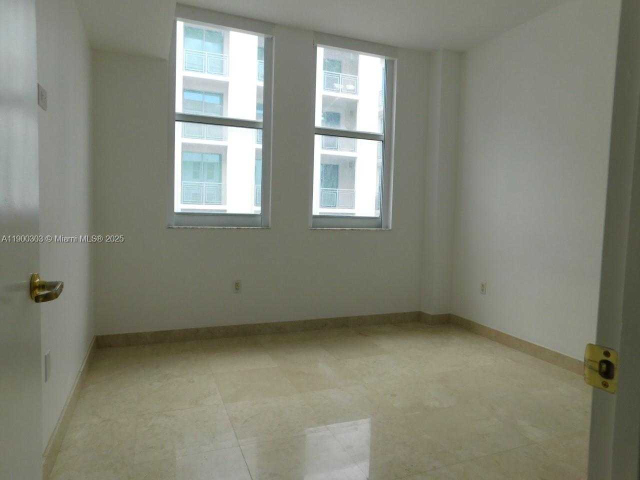 Small Image of 4100 SALZEDO ST #810, Coral Gables Number 15