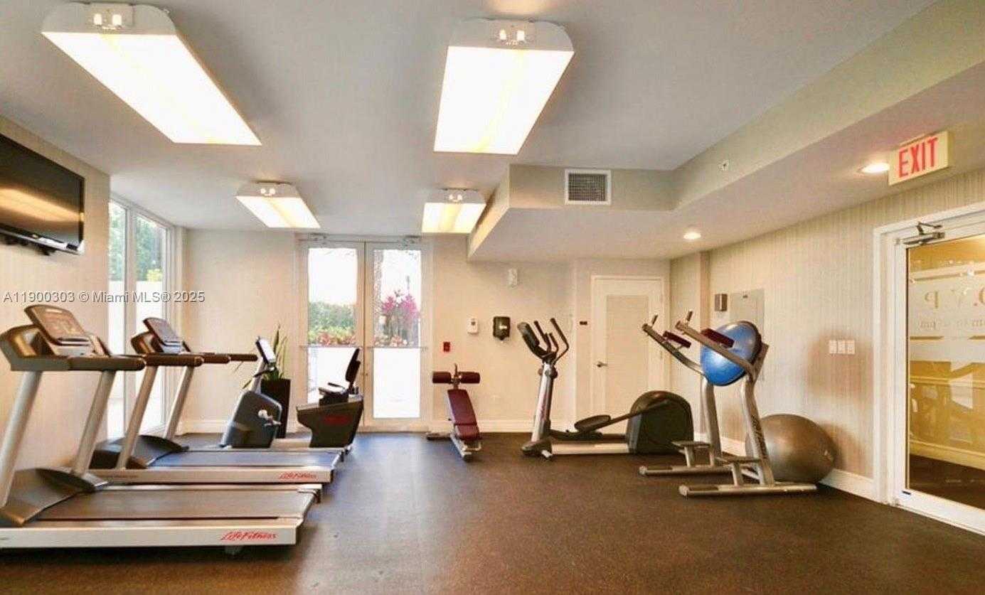Small Image of 4100 SALZEDO ST #810, Coral Gables Number 18