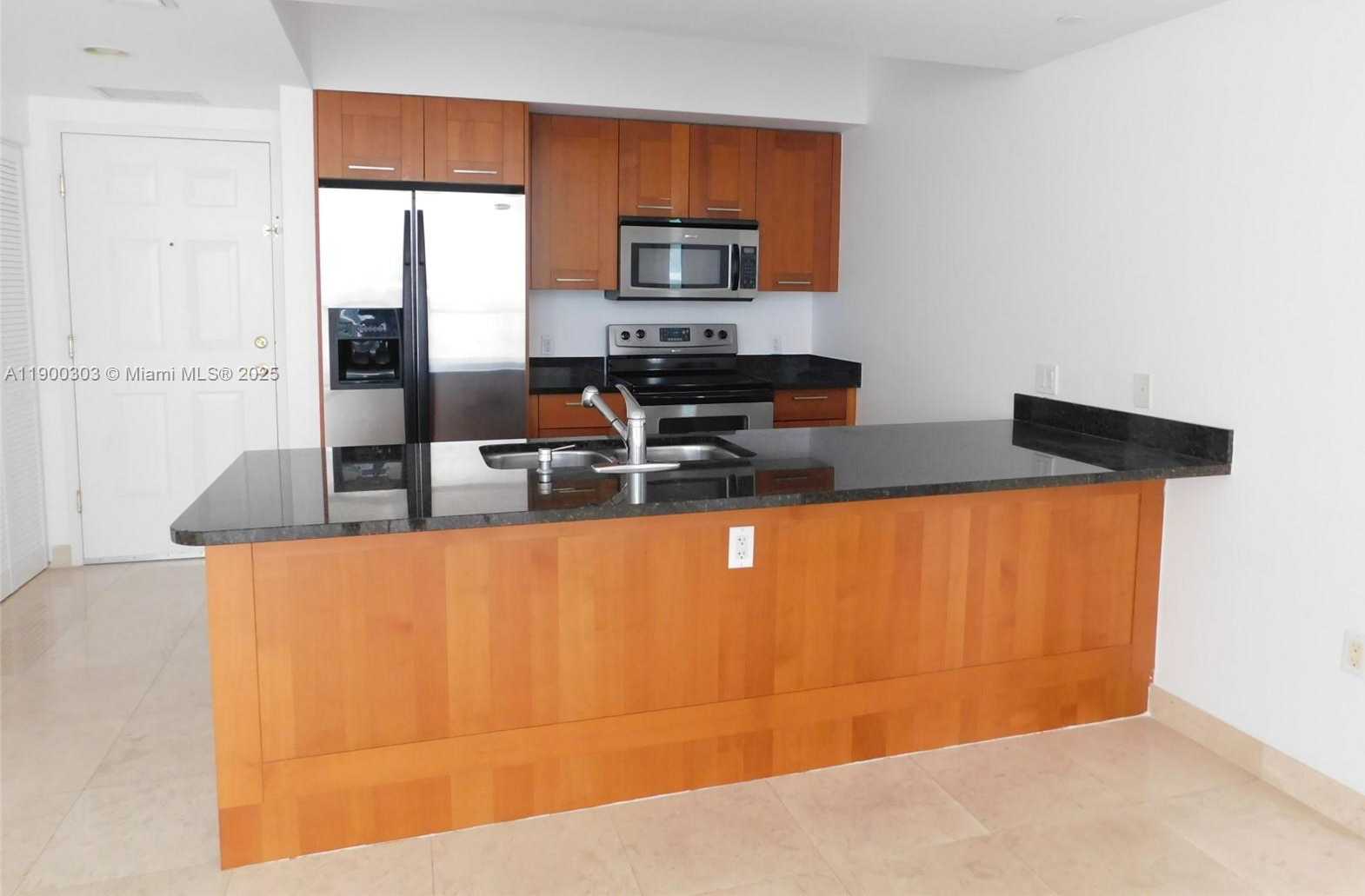 Small Image of 4100 SALZEDO ST #810, Coral Gables Number 5