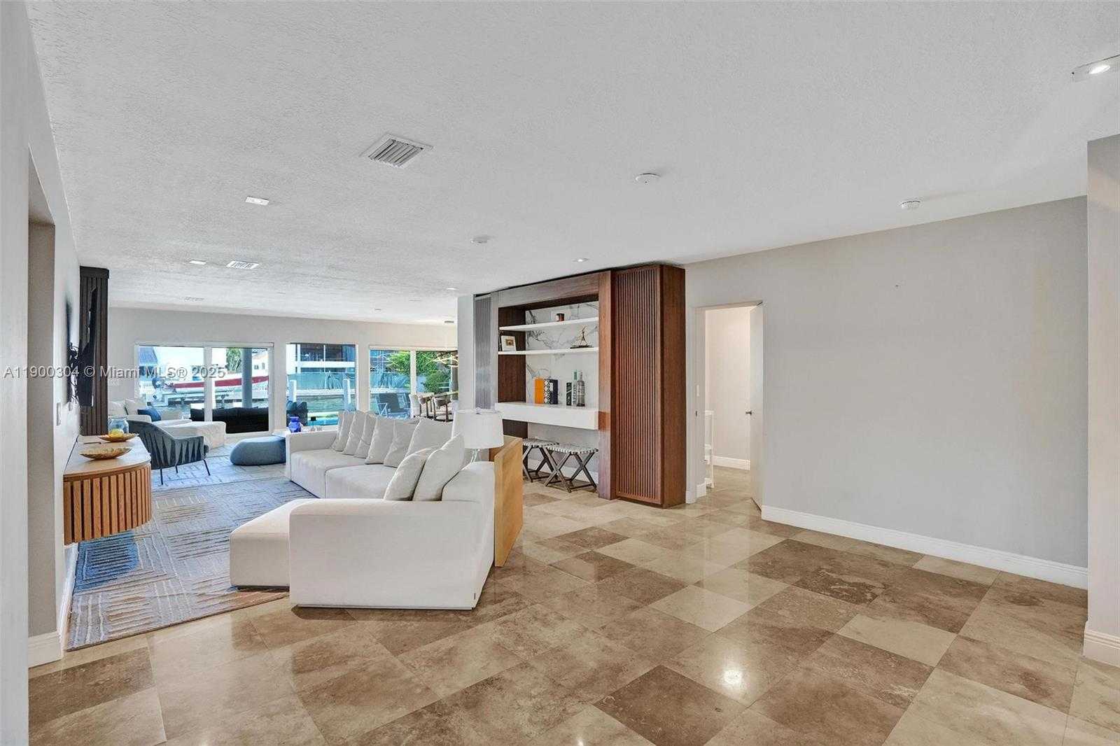 Small Image of 1935 NORTH EAST 117TH RD, North Miami Number 13