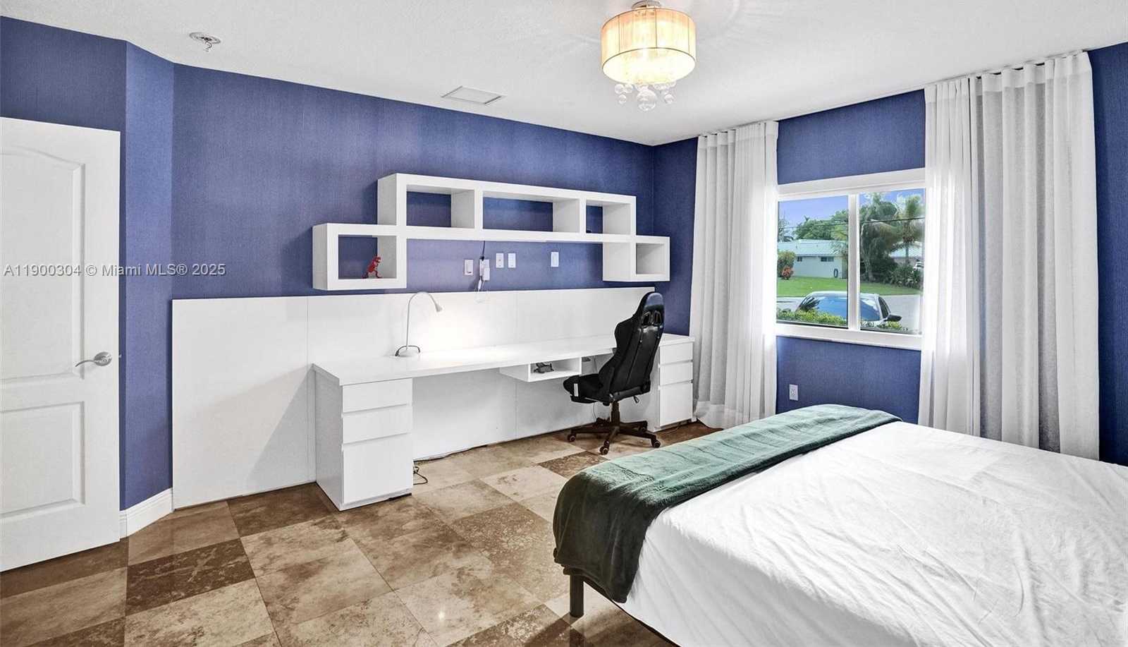 Small Image of 1935 NORTH EAST 117TH RD, North Miami Number 30
