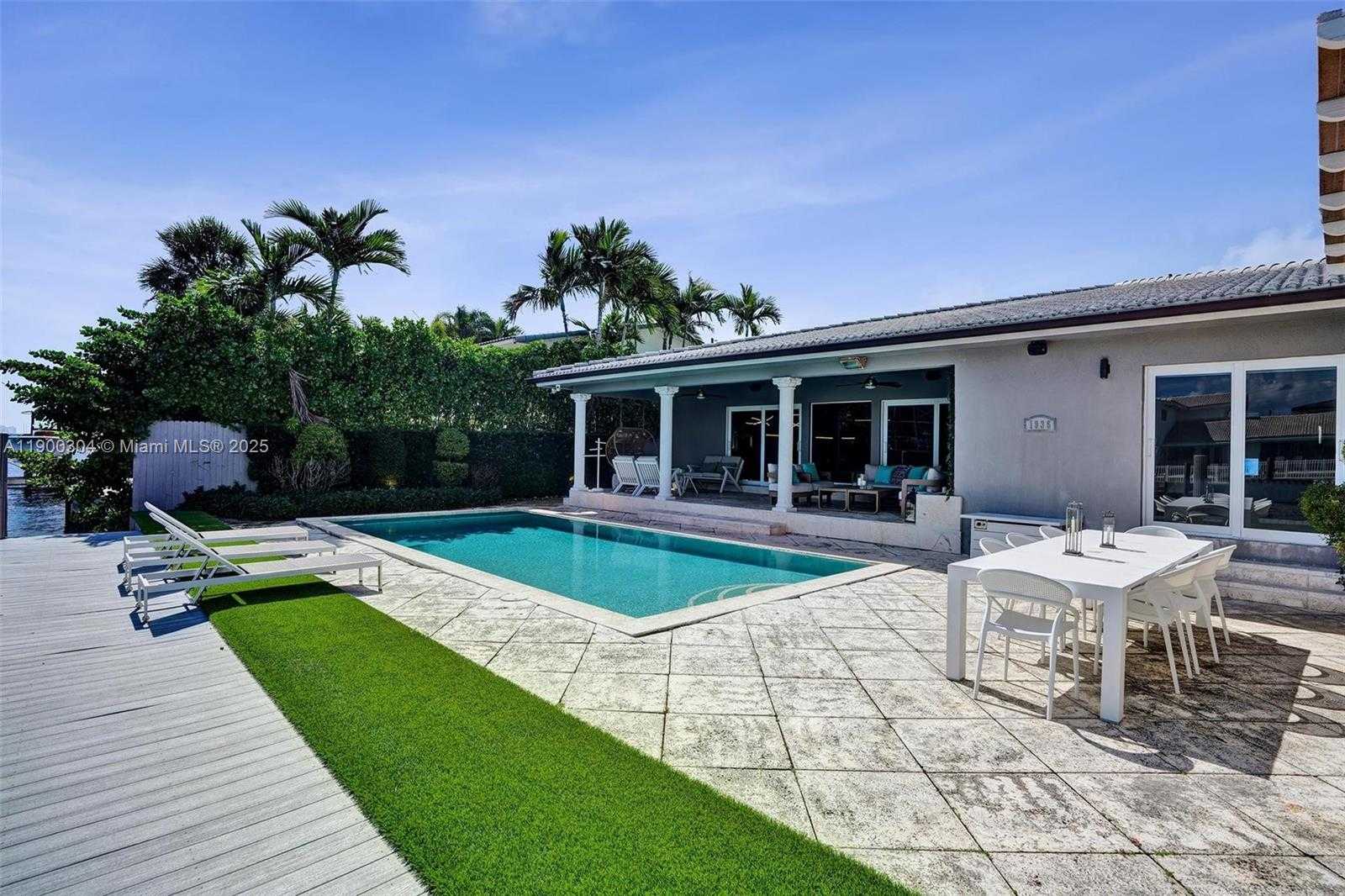 Small Image of 1935 NORTH EAST 117TH RD, North Miami Number 7