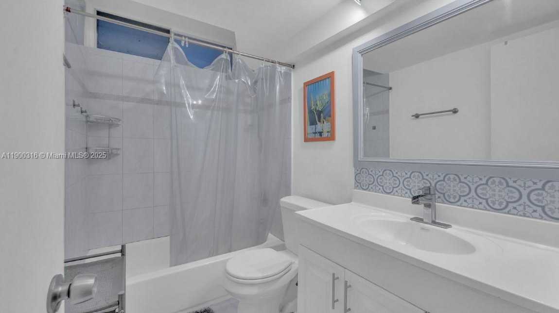 Small Image of 1400 PENNSYLVANIA AVE #15, Miami Beach Number 6