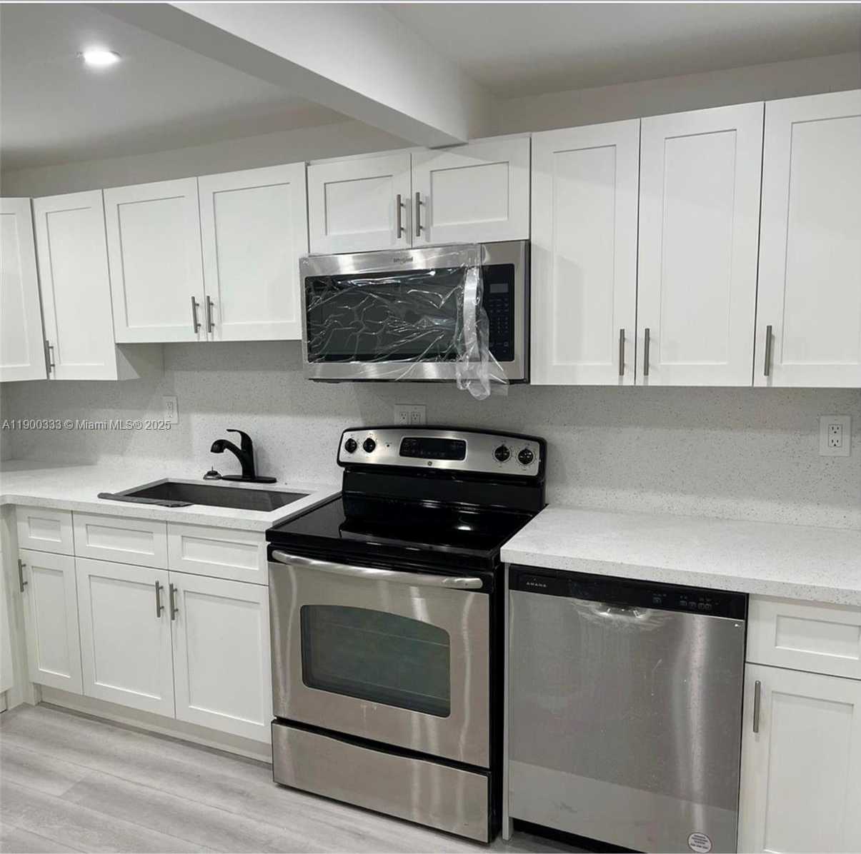 Small Image of 428 NORTH WEST 97TH ST, Miami Number 3