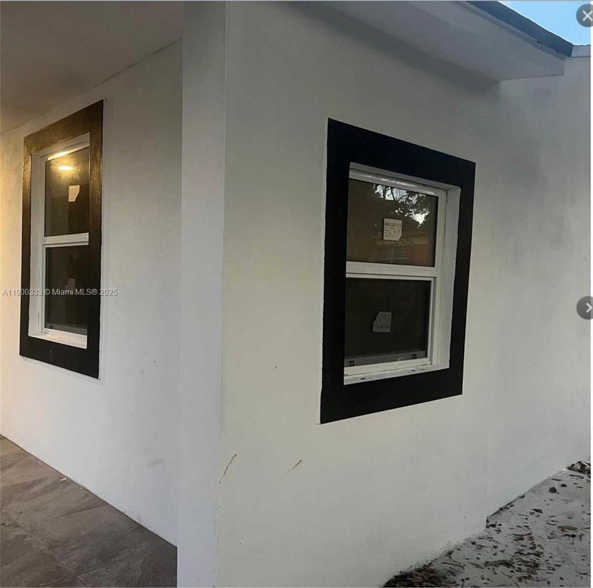 Small Image of 428 NORTH WEST 97TH ST, Miami Number 4
