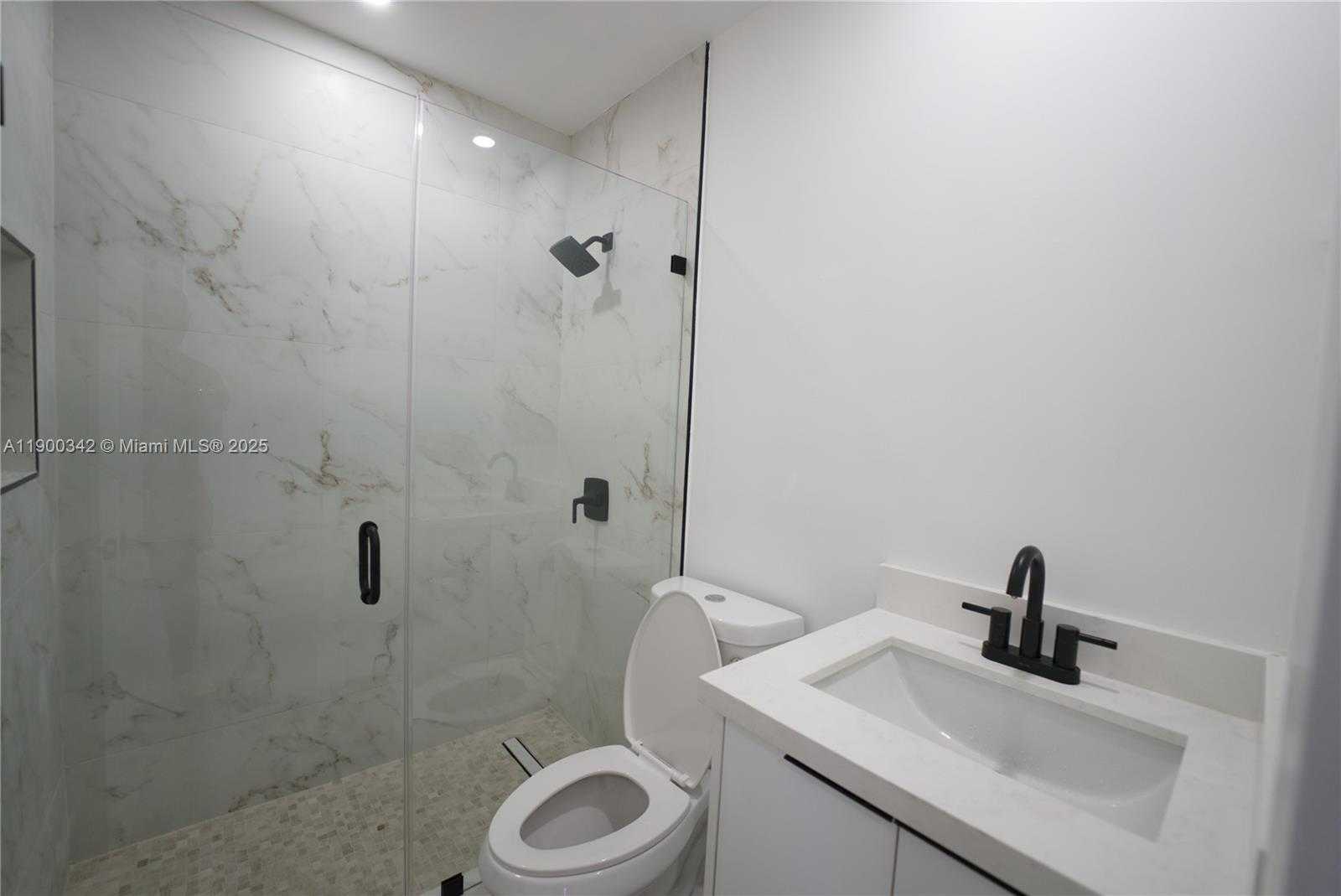 Small Image of 1022 EAST 18TH ST #1022, Hialeah Number 12