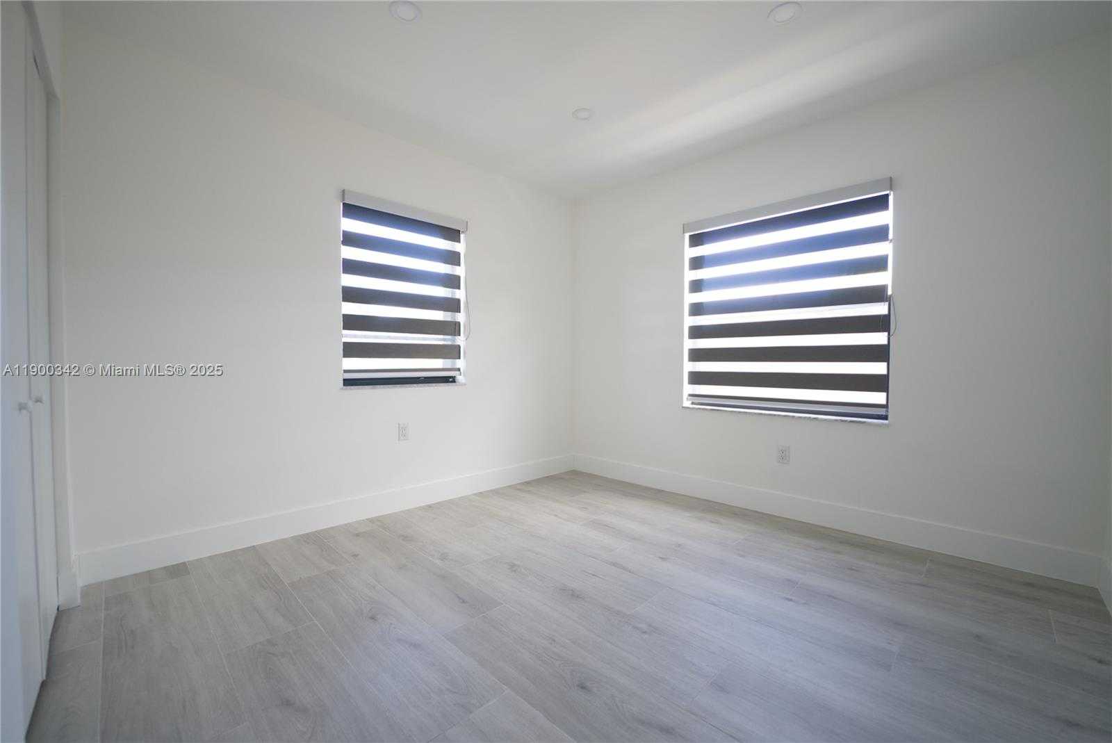 Small Image of 1022 EAST 18TH ST #1022, Hialeah Number 14