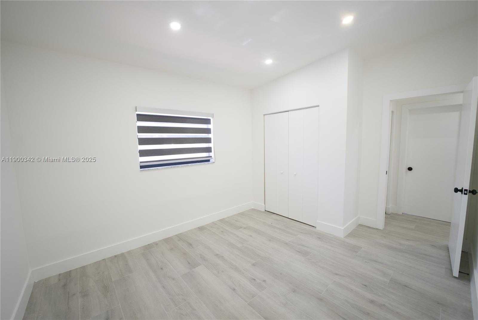 Small Image of 1022 EAST 18TH ST #1022, Hialeah Number 19