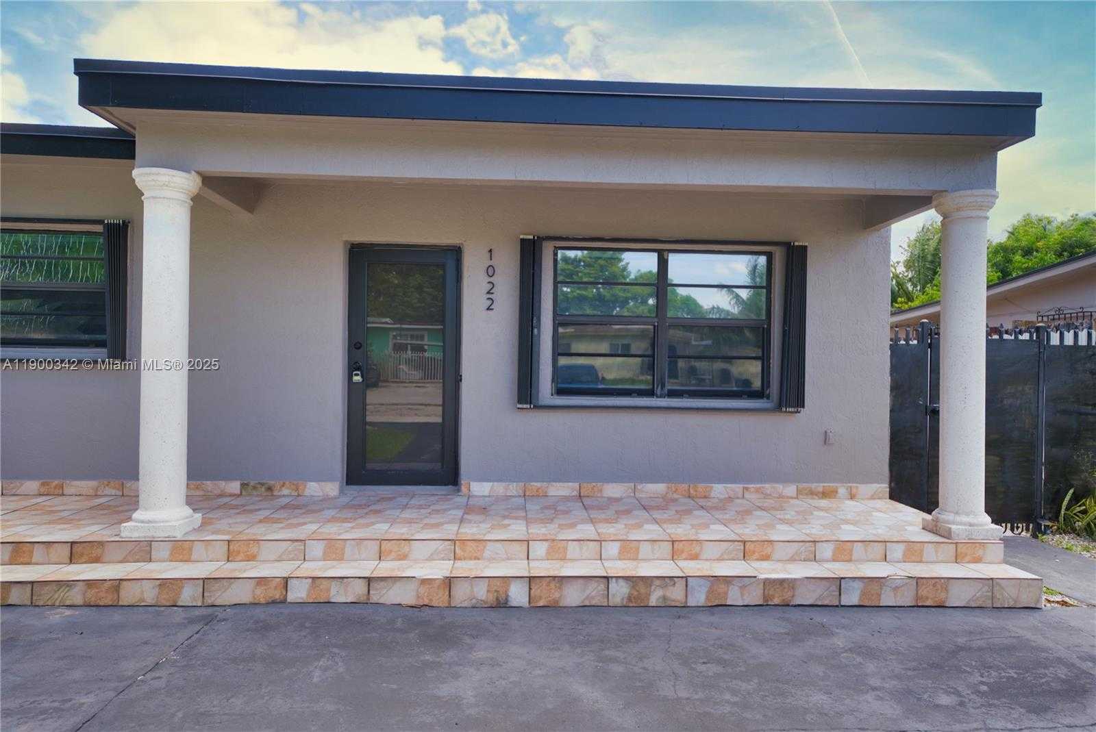 Small Image of 1022 EAST 18TH ST #1022, Hialeah Number 2