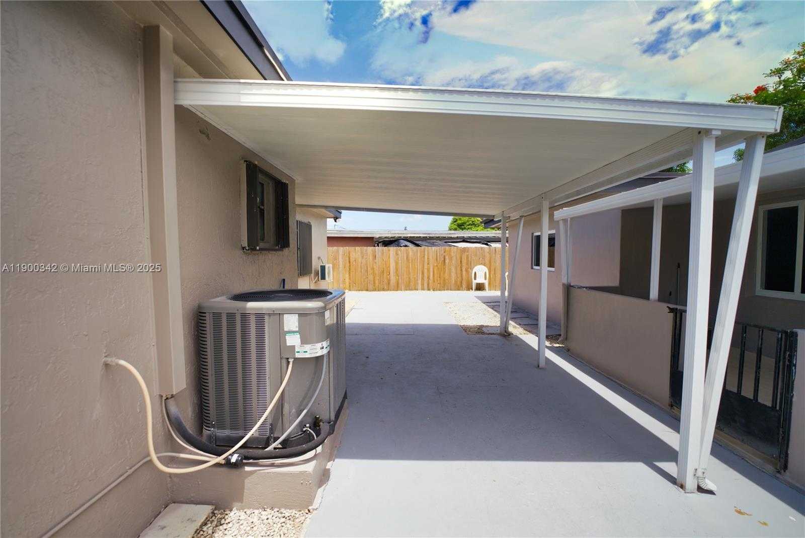 Small Image of 1022 EAST 18TH ST #1022, Hialeah Number 21