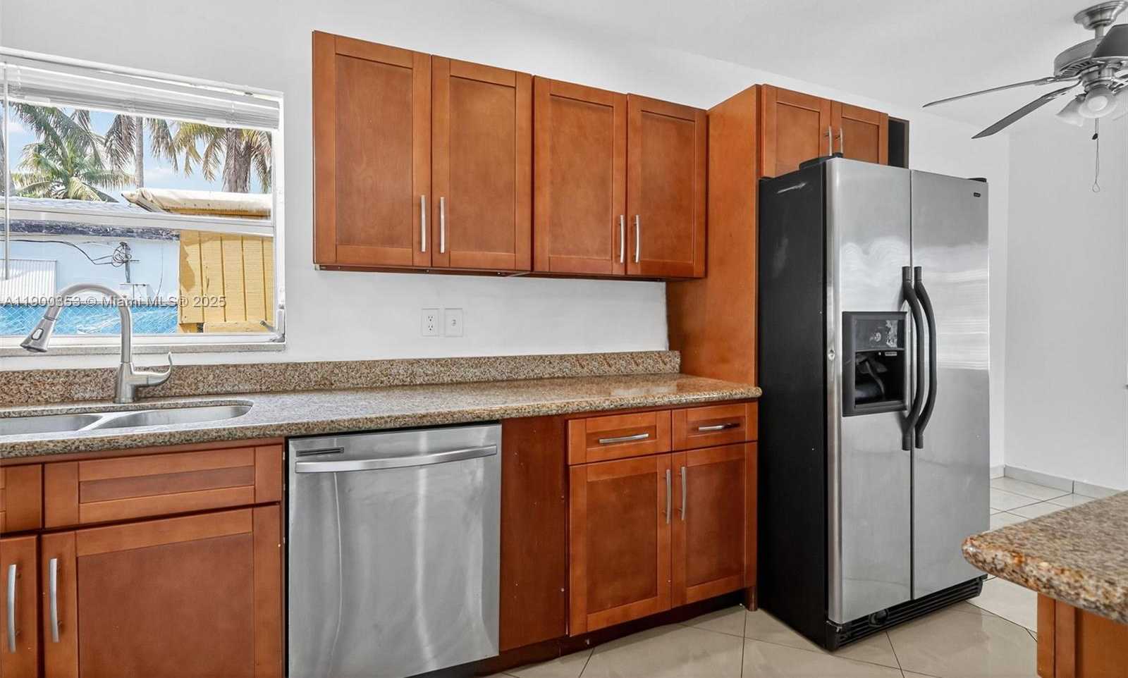 Small Image of 1498 NORTH EAST 180TH ST, North Miami Beach Number 12