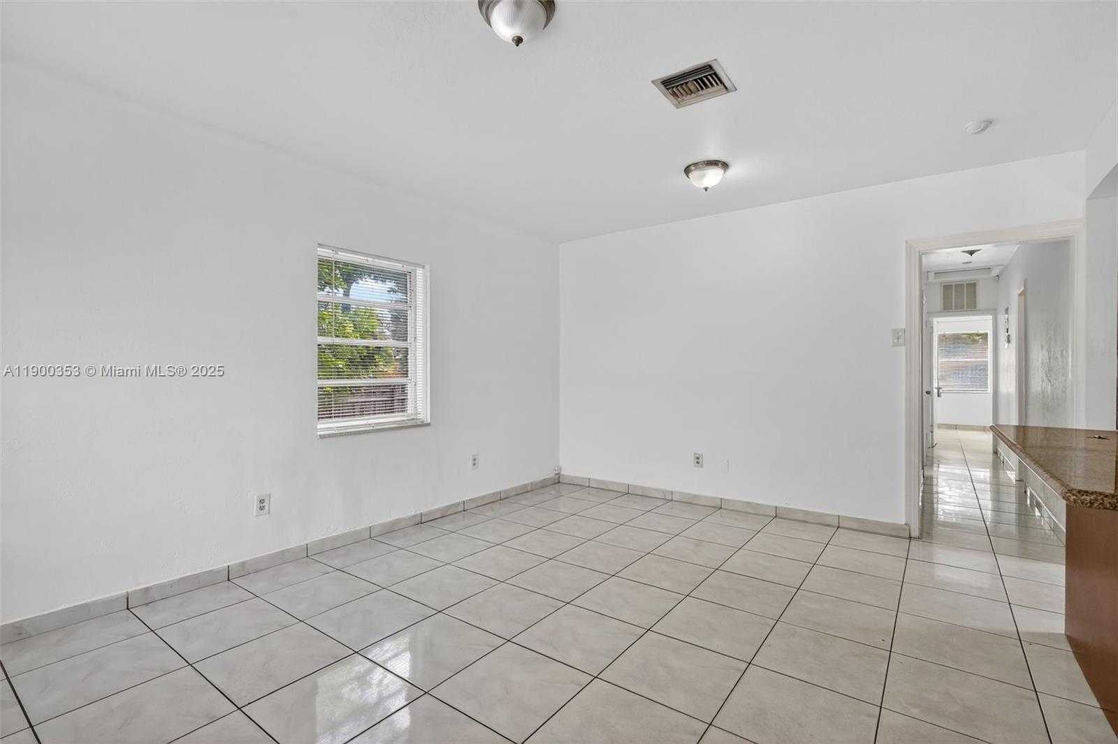 Small Image of 1498 NORTH EAST 180TH ST, North Miami Beach Number 6
