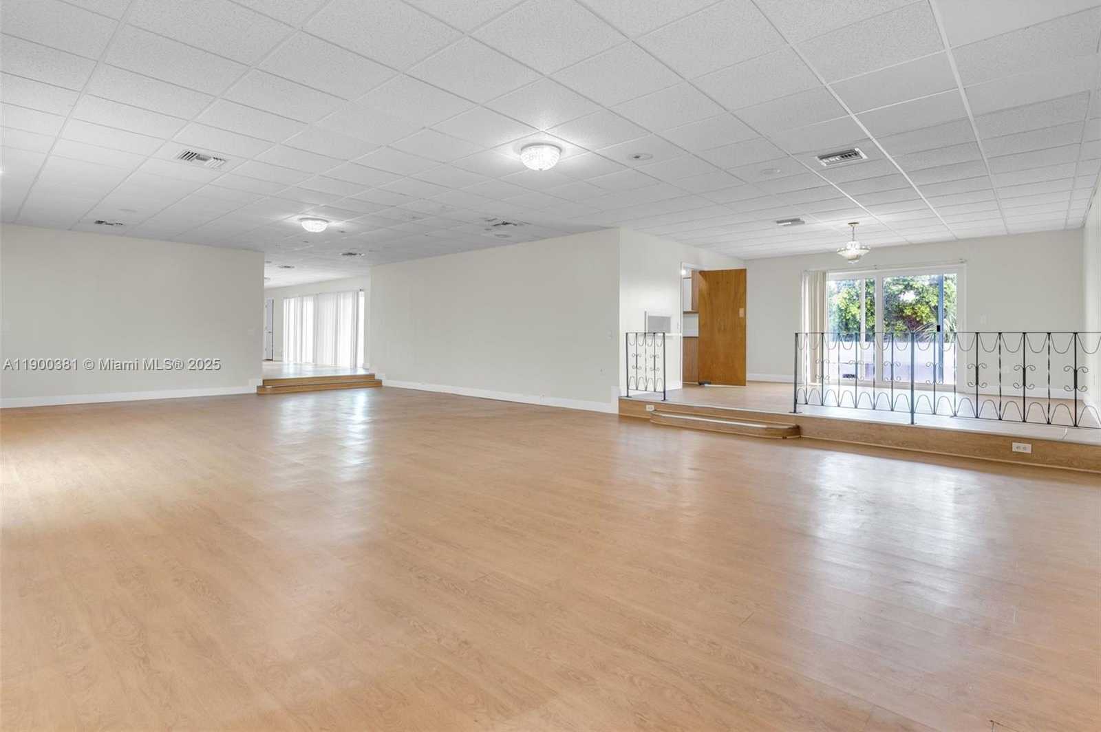 Small Image of 14820 NARANJA LAKES BLVD #PH-D, Homestead Number 10