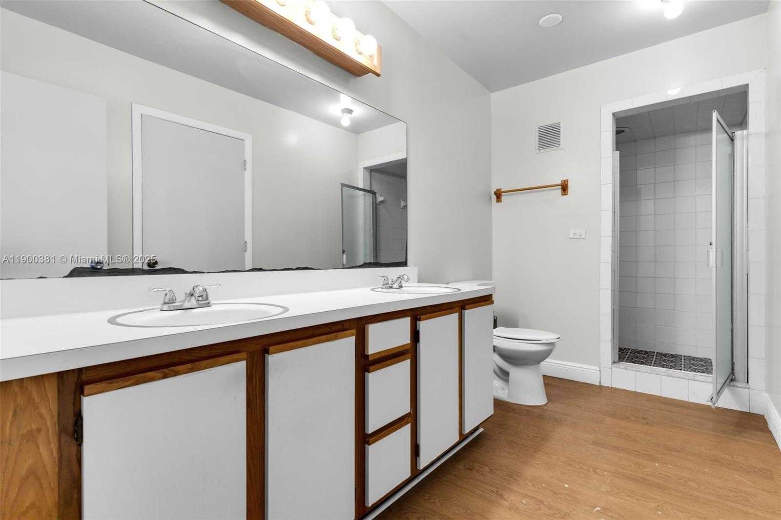 Small Image of 14820 NARANJA LAKES BLVD #PH-D, Homestead Number 20