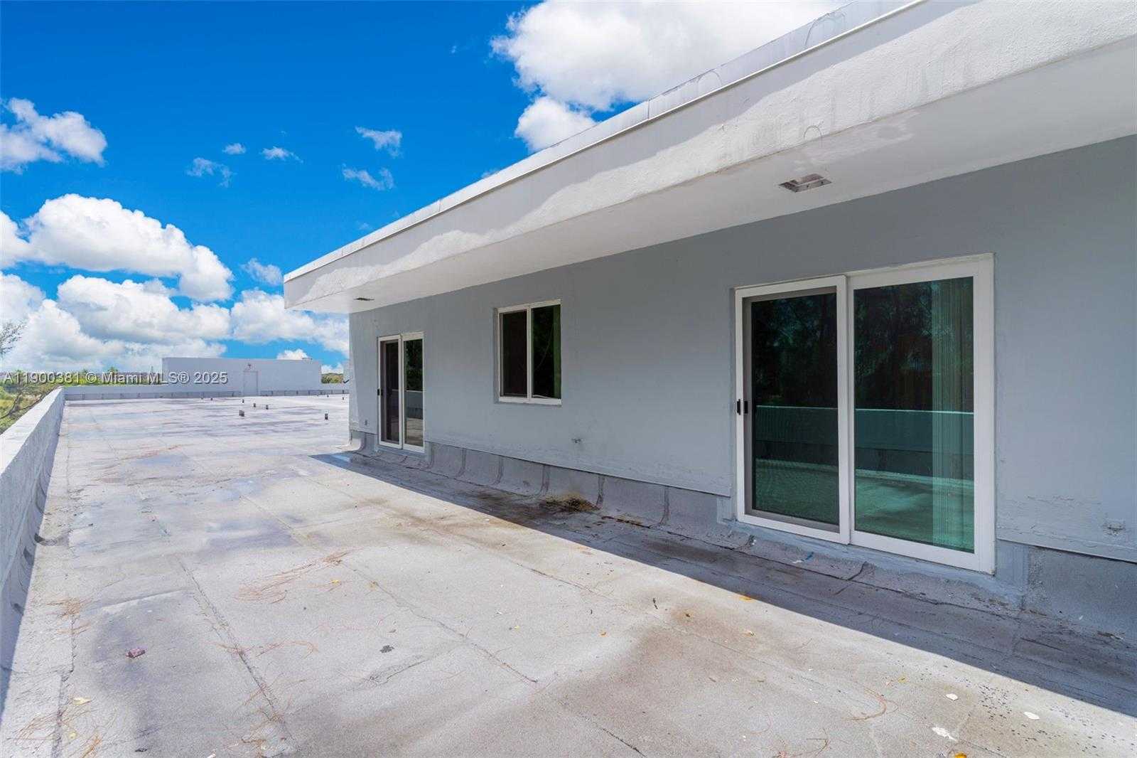 Small Image of 14820 NARANJA LAKES BLVD #PH-D, Homestead Number 23