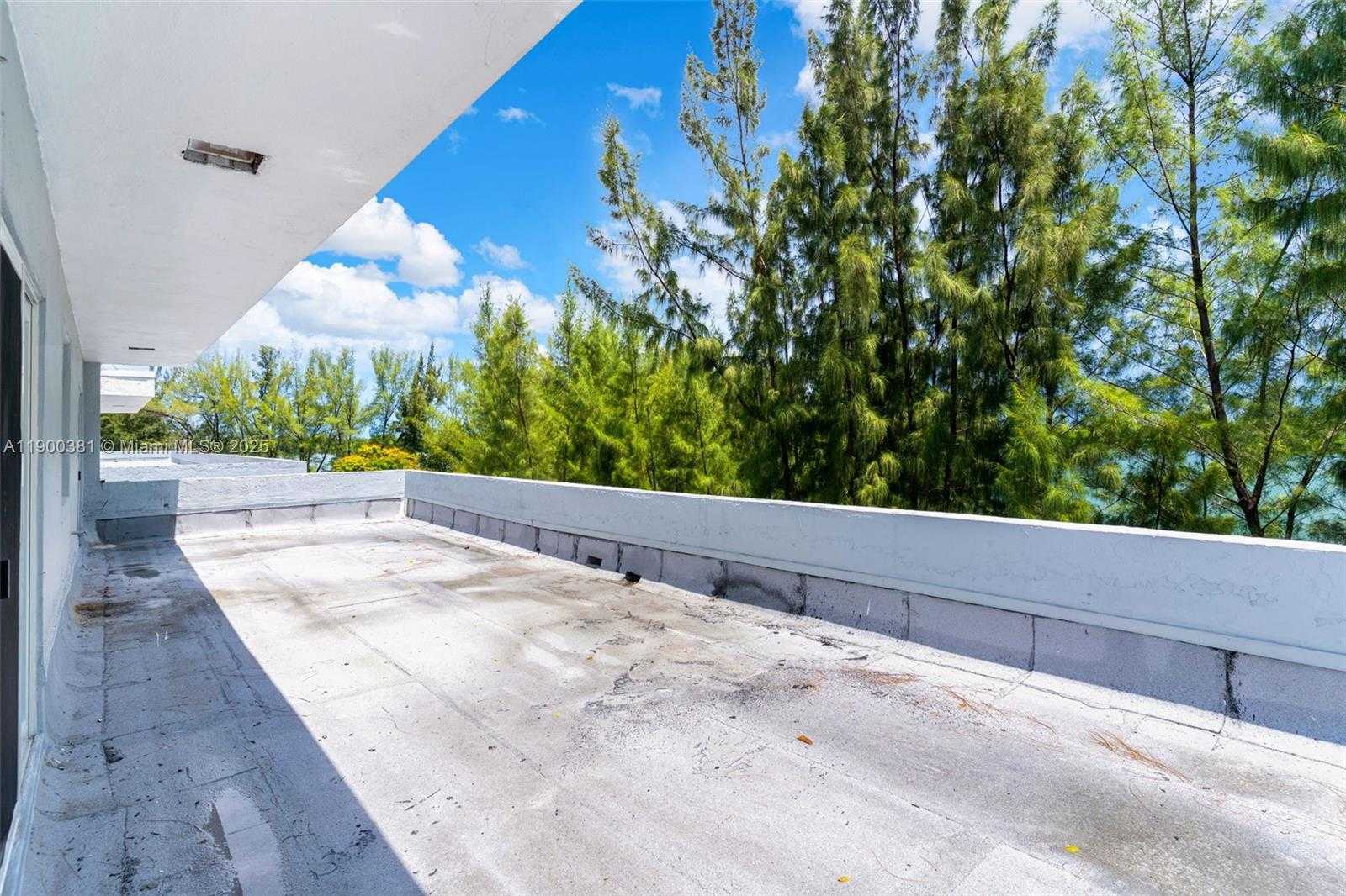 Small Image of 14820 NARANJA LAKES BLVD #PH-D, Homestead Number 25