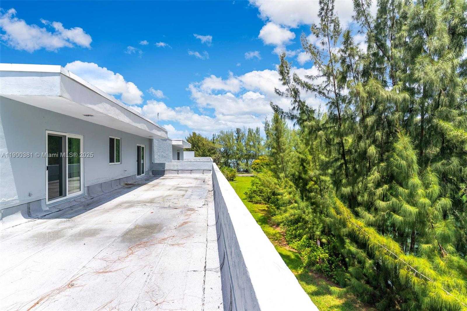 Small Image of 14820 NARANJA LAKES BLVD #PH-D, Homestead Number 26