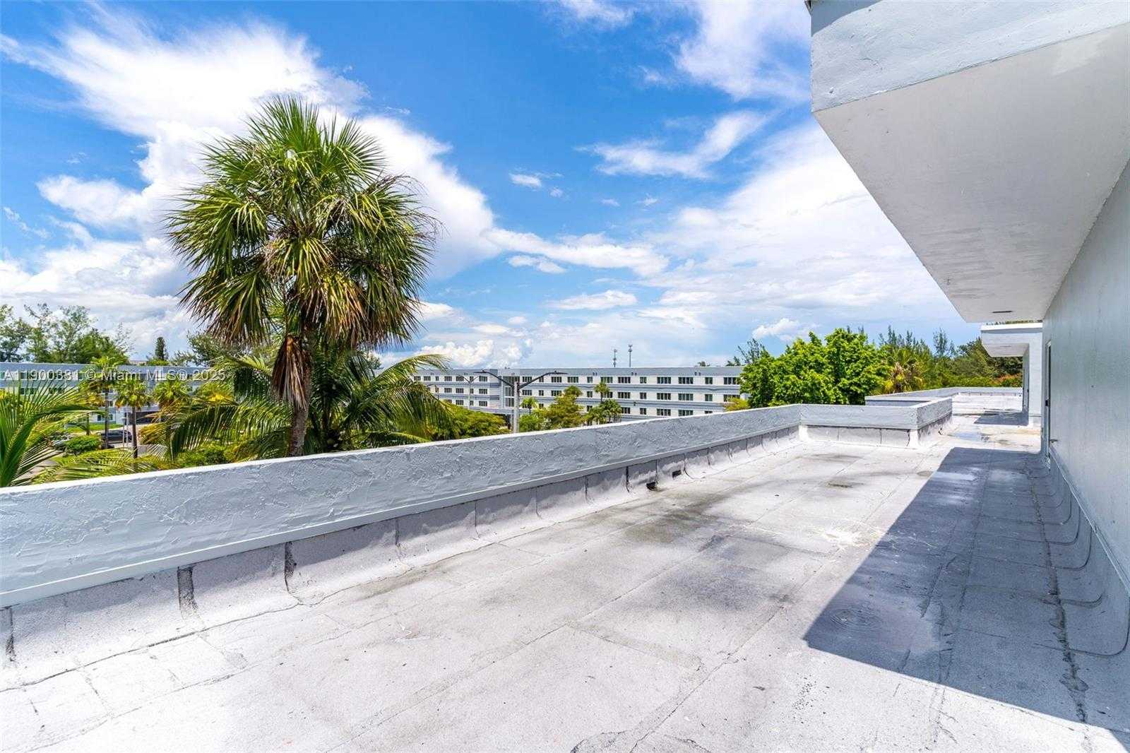Small Image of 14820 NARANJA LAKES BLVD #PH-D, Homestead Number 27