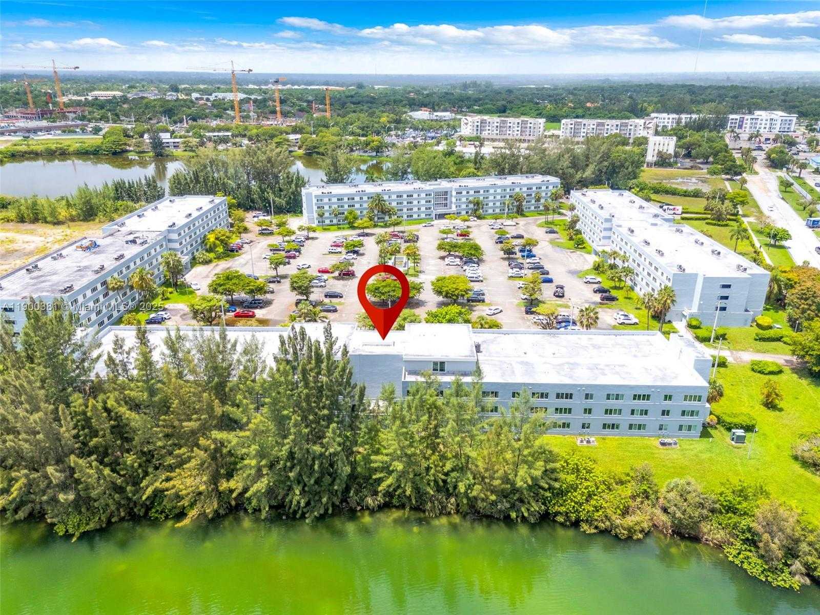 Small Image of 14820 NARANJA LAKES BLVD #PH-D, Homestead Number 31