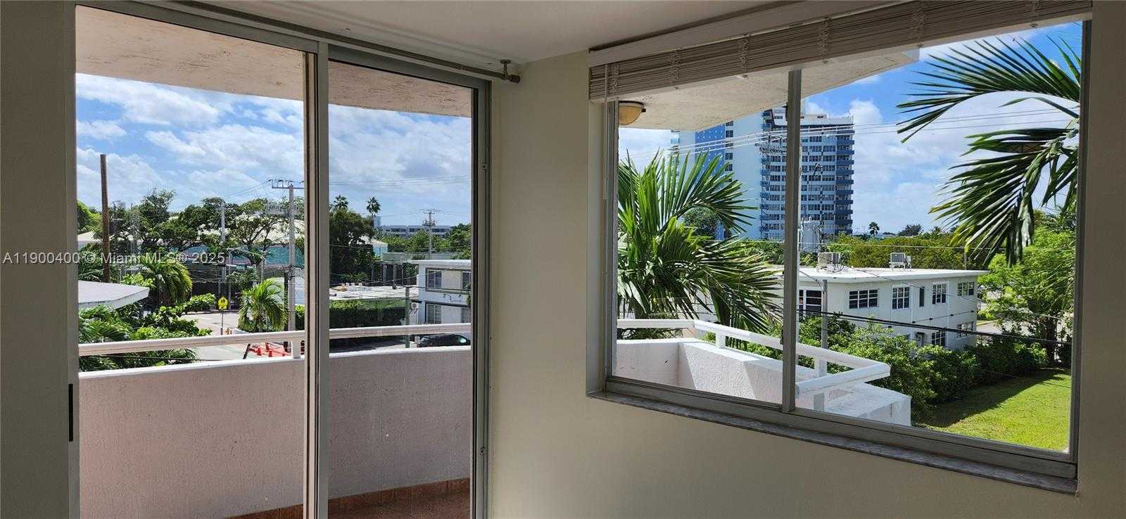 Small Image of 7601 DICKENS AVE #303, Miami Beach Number 10