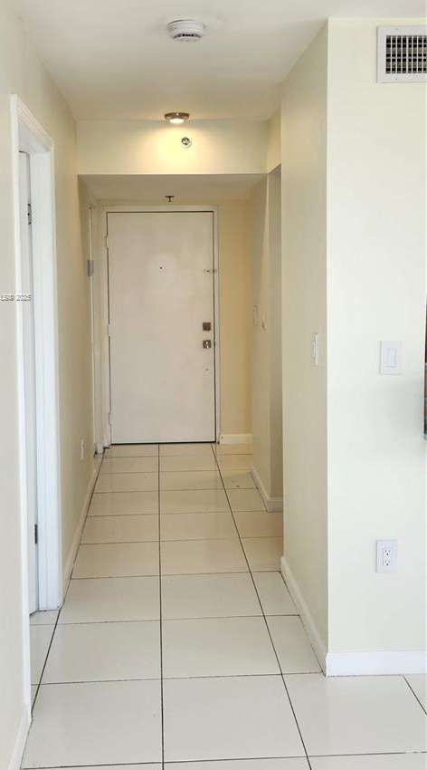 Small Image of 7601 DICKENS AVE #303, Miami Beach Number 13