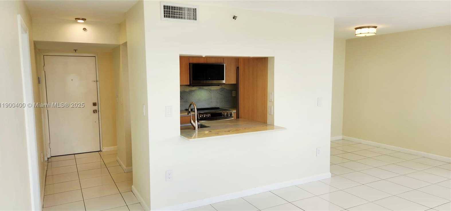 Small Image of 7601 DICKENS AVE #303, Miami Beach Number 14
