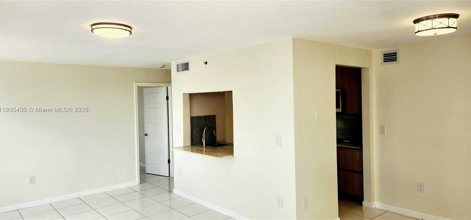 Small Image of 7601 DICKENS AVE #303, Miami Beach Number 15