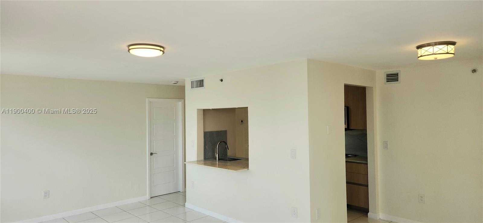 Small Image of 7601 DICKENS AVE #303, Miami Beach Number 18