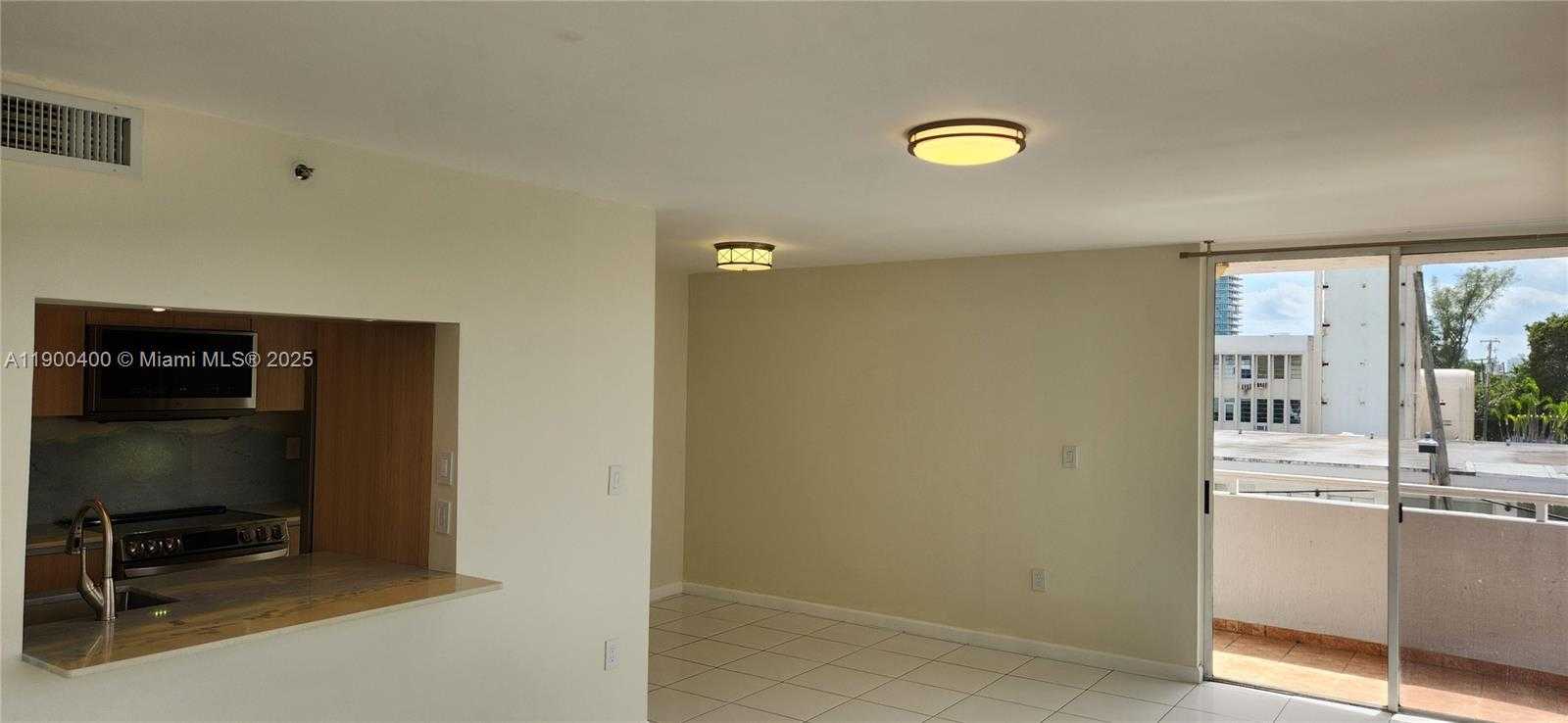 Small Image of 7601 DICKENS AVE #303, Miami Beach Number 19