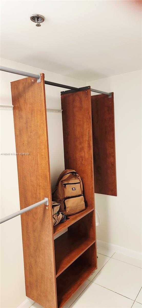 Small Image of 7601 DICKENS AVE #303, Miami Beach Number 34