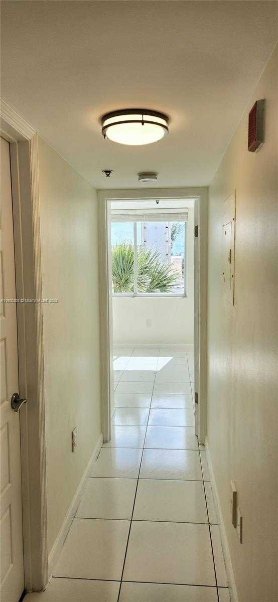 Small Image of 7601 DICKENS AVE #303, Miami Beach Number 36