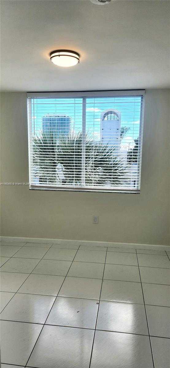 Small Image of 7601 DICKENS AVE #303, Miami Beach Number 38