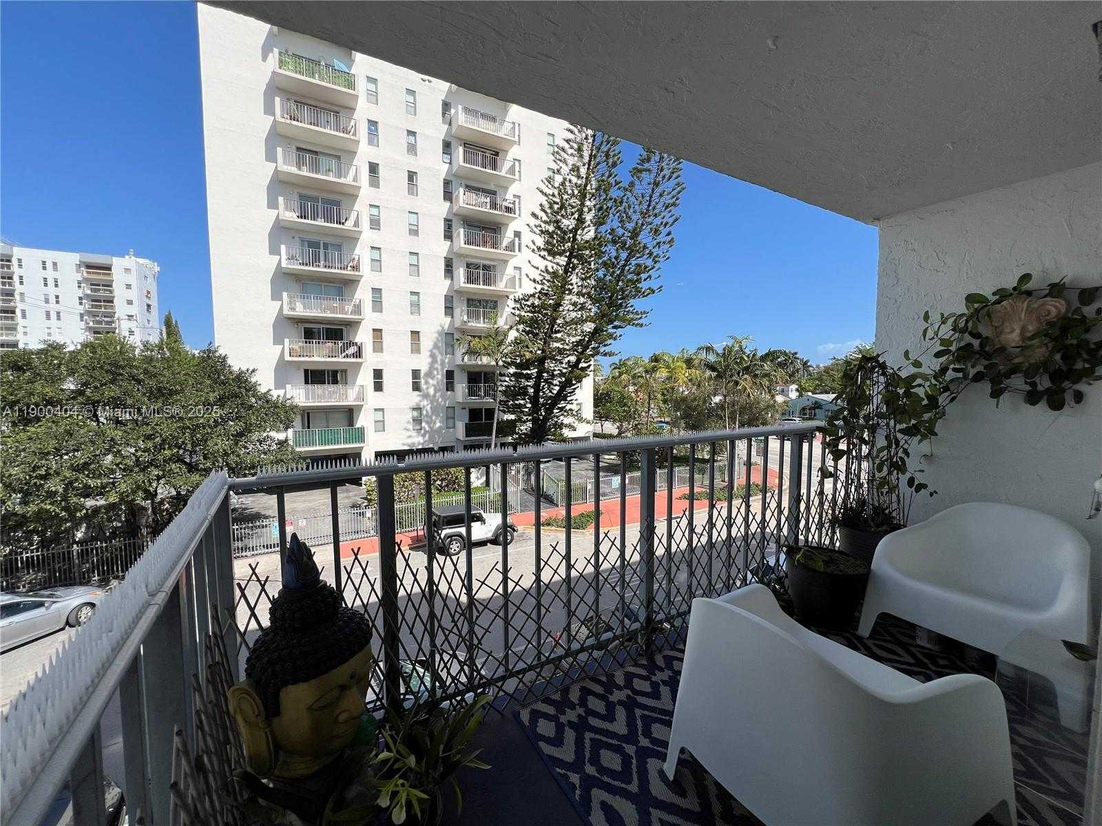 Small Image of 1250 ALTON RD #3C, Miami Beach Number 12