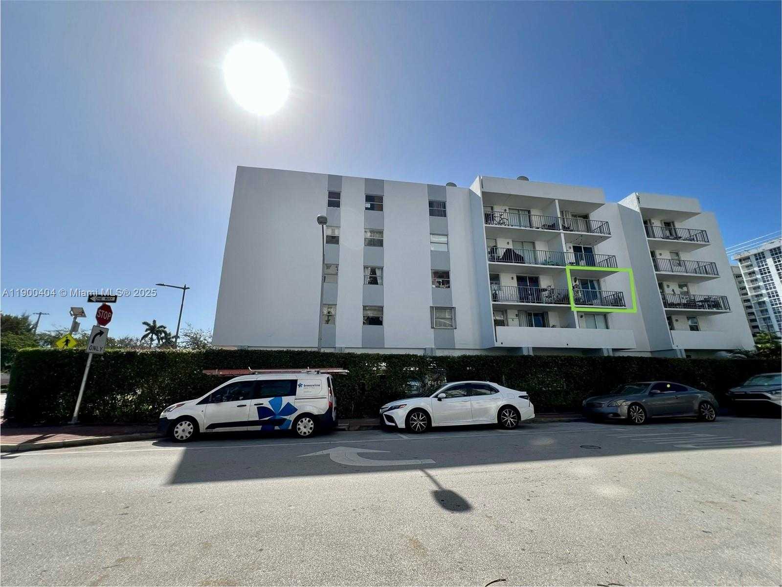 Small Image of 1250 ALTON RD #3C, Miami Beach Number 14