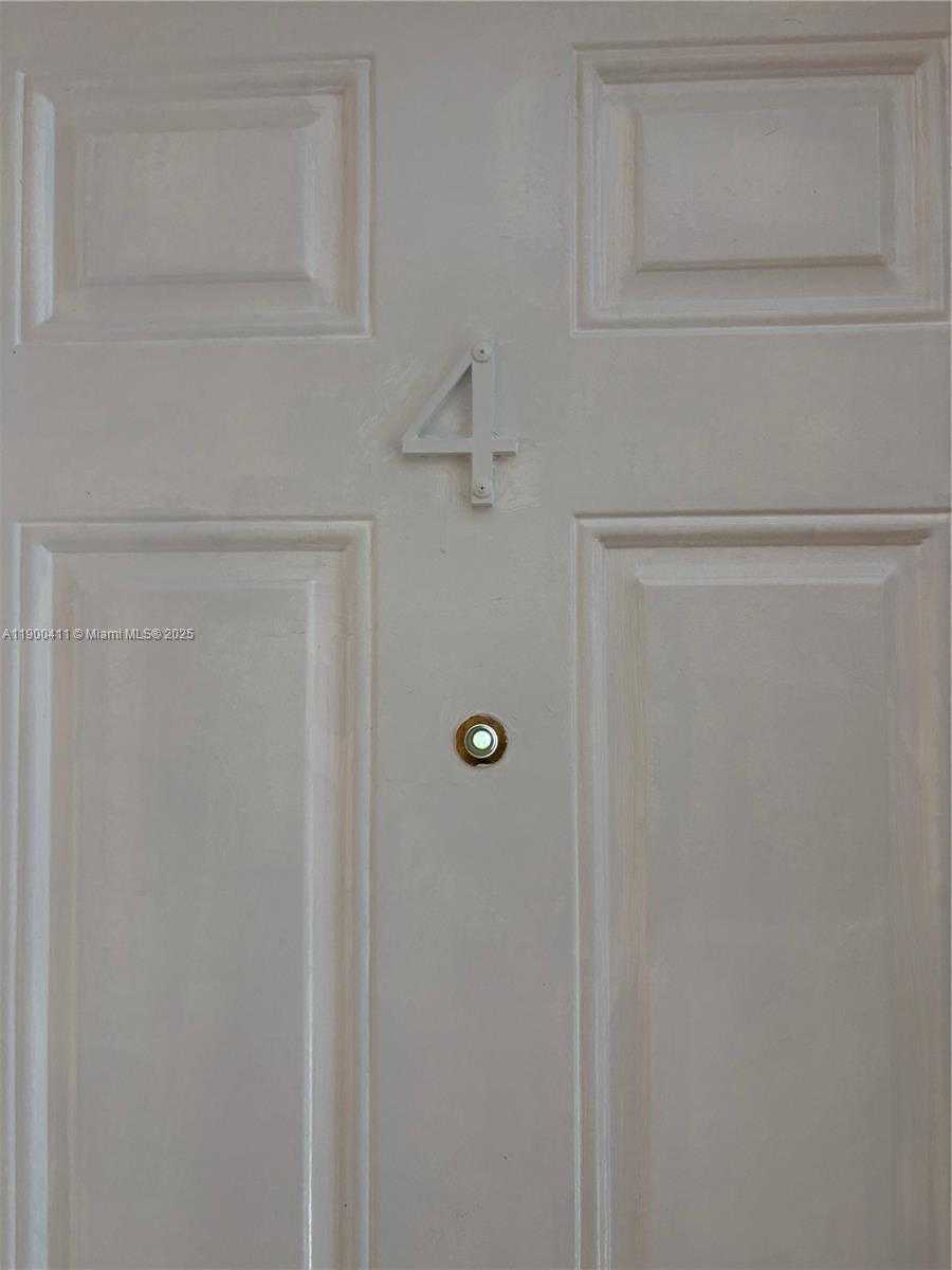 Small Image of 1125 SOUTH EAST 9TH AVE #4, Hialeah Number 3