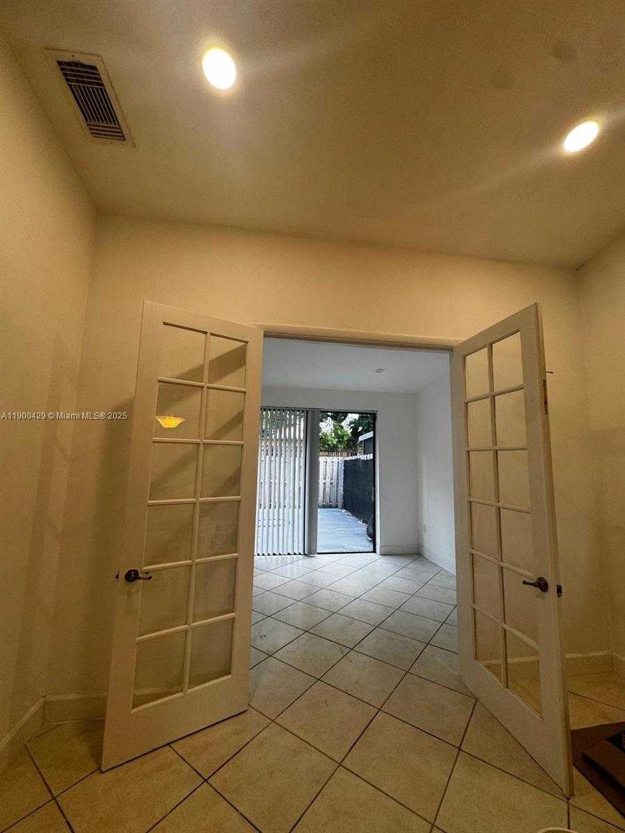 Small Image of 6728 NORTH WEST 188TH TER, Hialeah Number 8