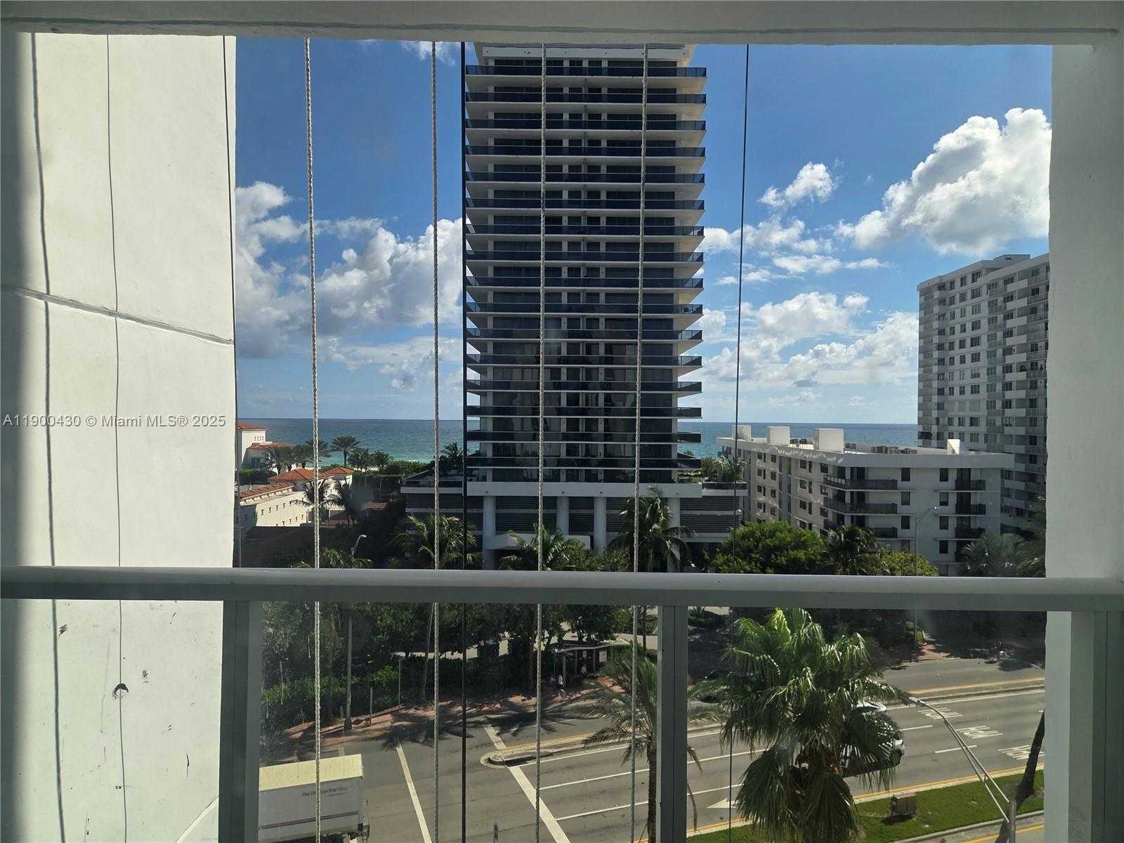 Small Image of 5880 COLLINS AVE #806, Miami Beach Number 16
