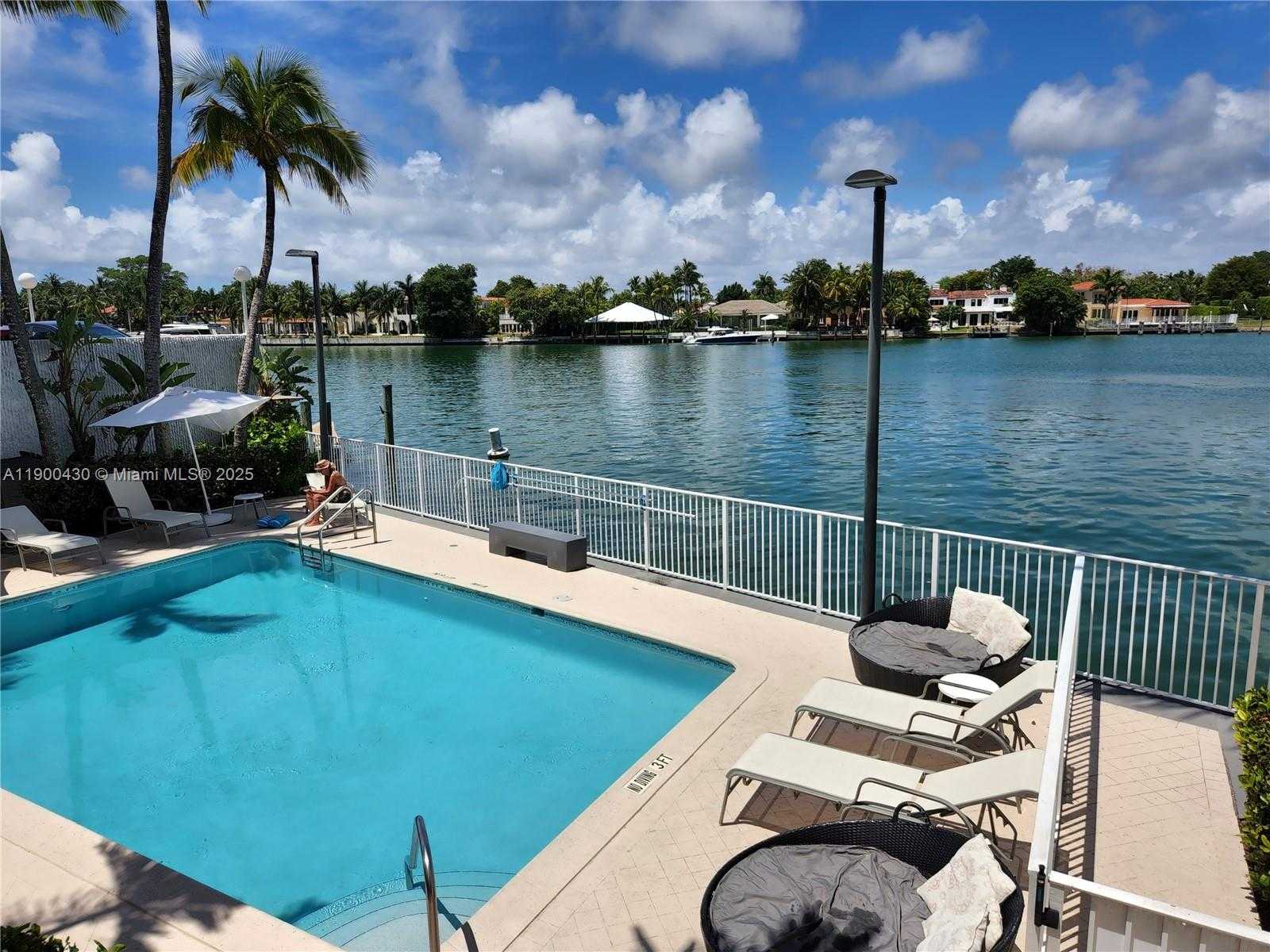 Small Image of 5880 COLLINS AVE #806, Miami Beach Number 20