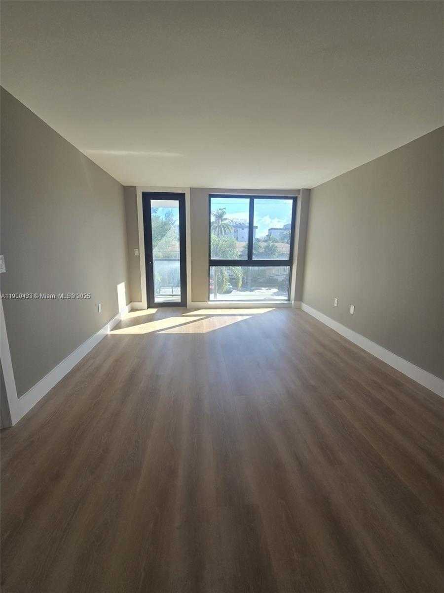 Small Image of 9800 WEST BAY HARBOR DR #305, Bay Harbor Islands Number 11