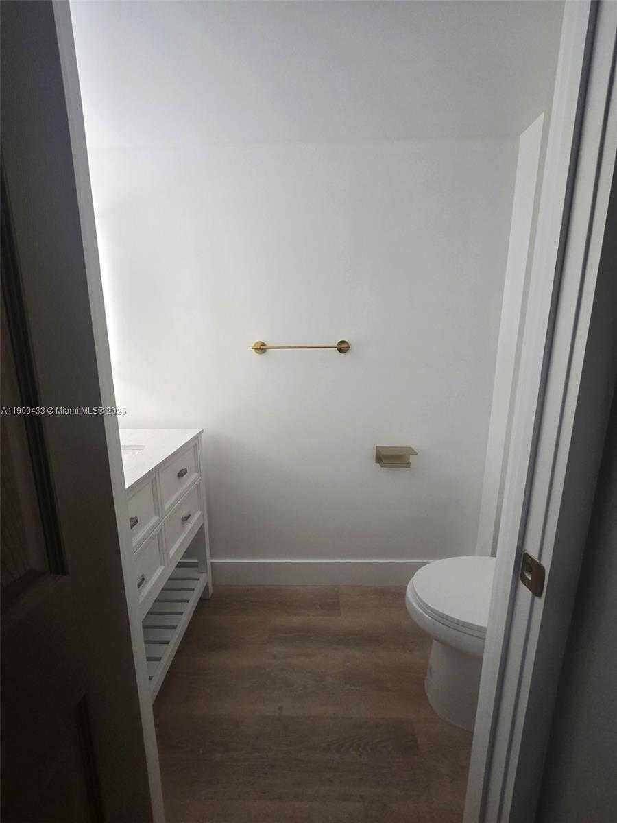 Small Image of 9800 WEST BAY HARBOR DR #305, Bay Harbor Islands Number 8