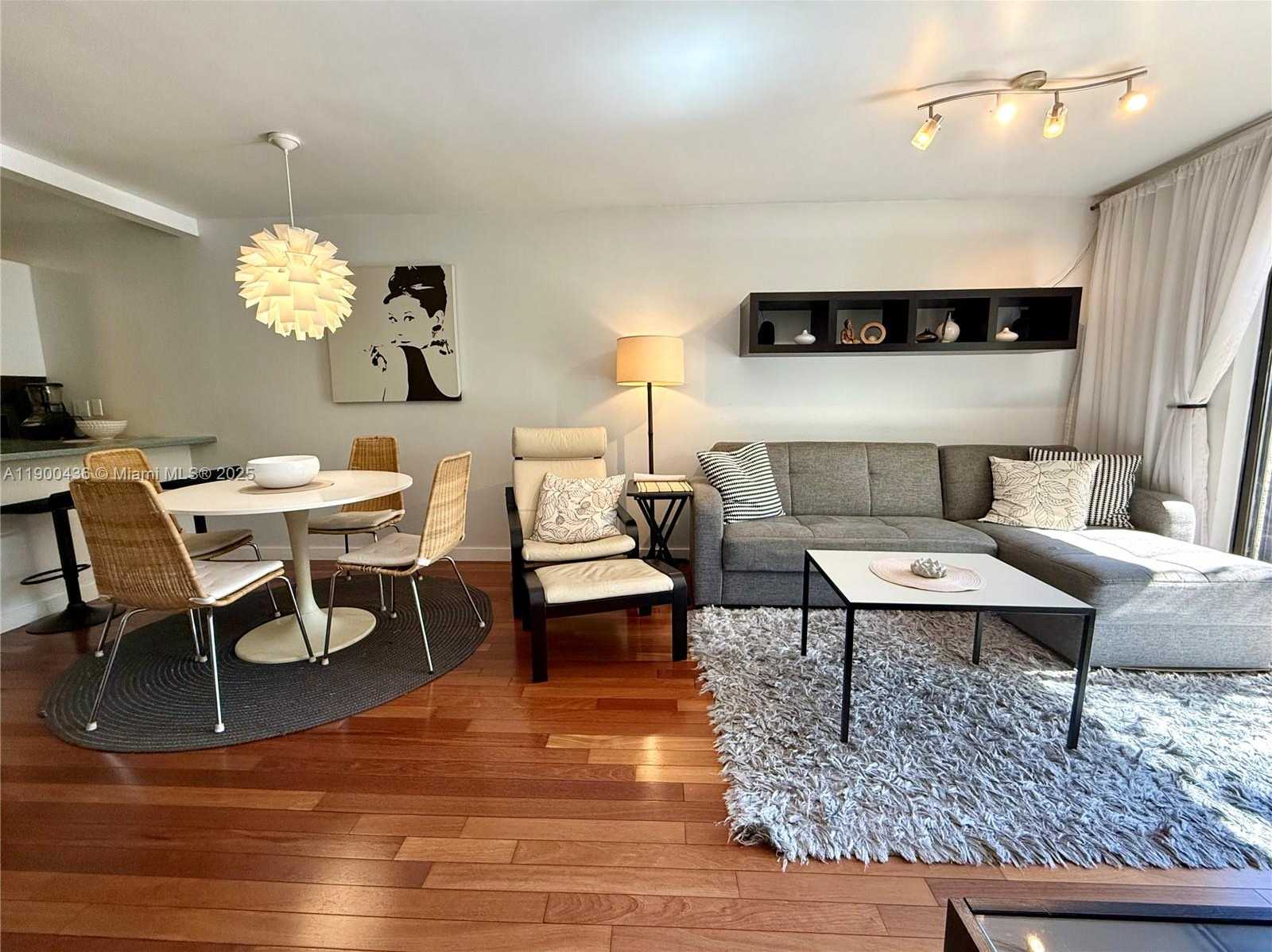 Small Image of 1250 LINCOLN RD #210, Miami Beach Number 11