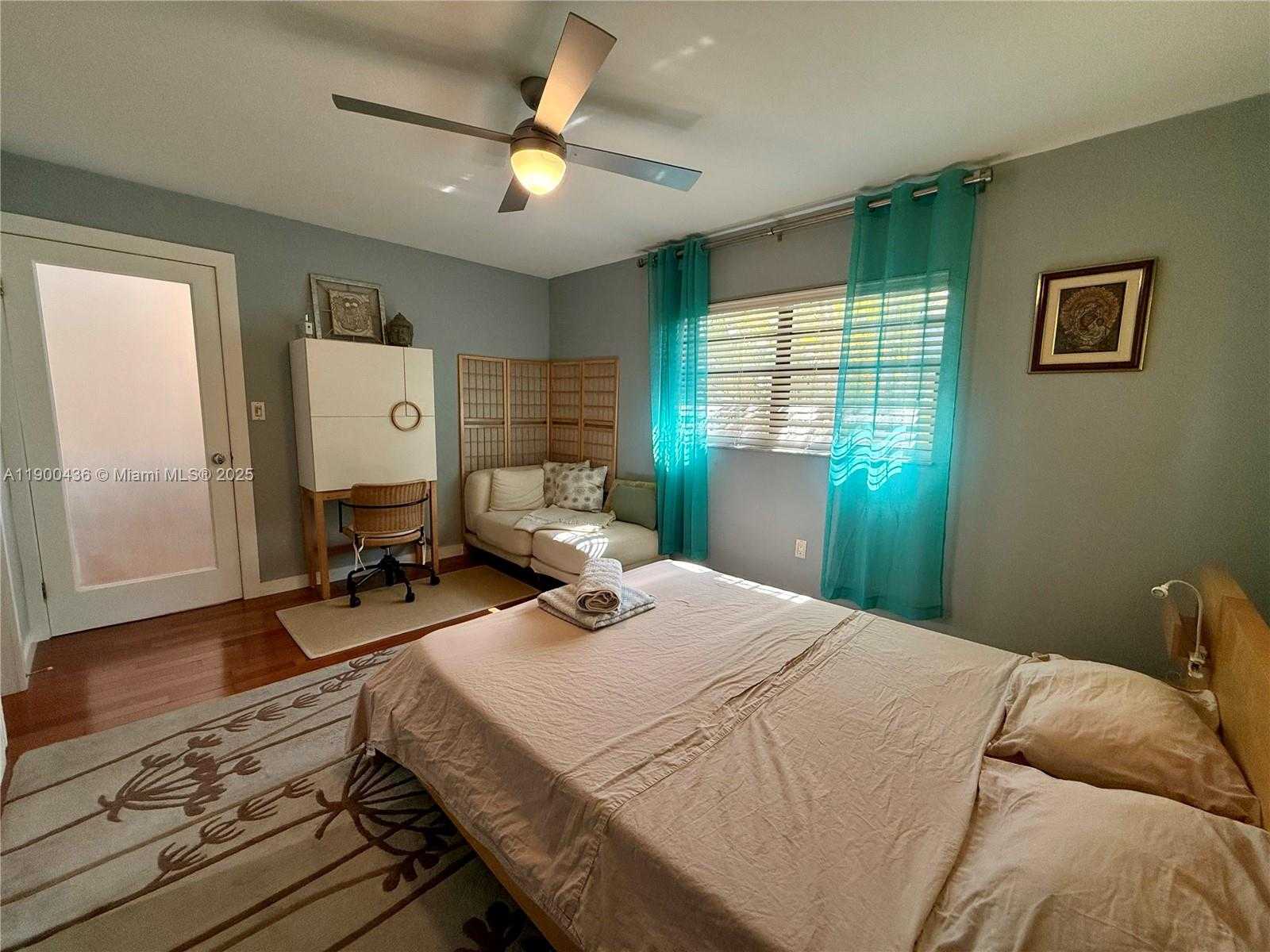 Small Image of 1250 LINCOLN RD #210, Miami Beach Number 14