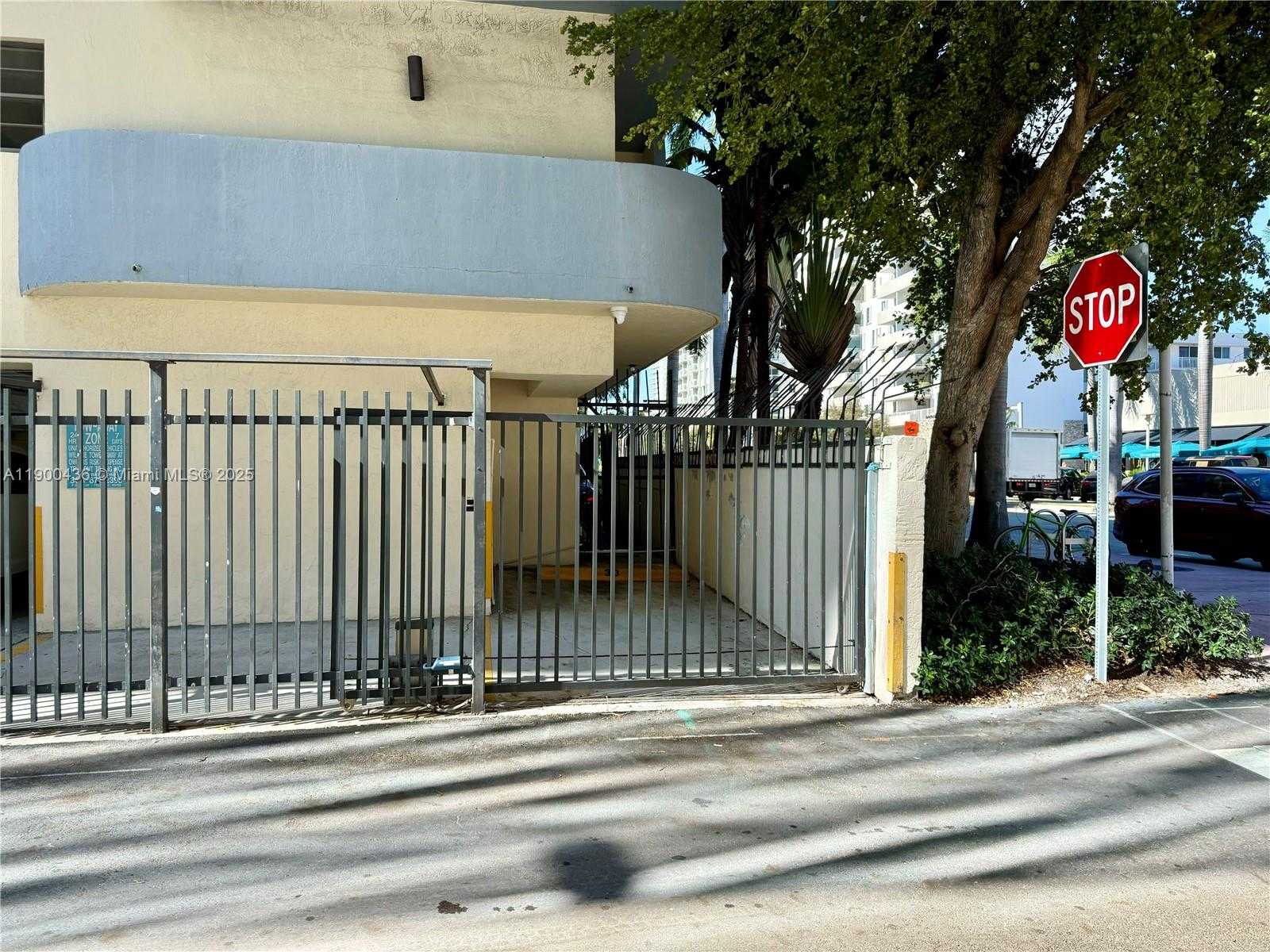 Small Image of 1250 LINCOLN RD #210, Miami Beach Number 35
