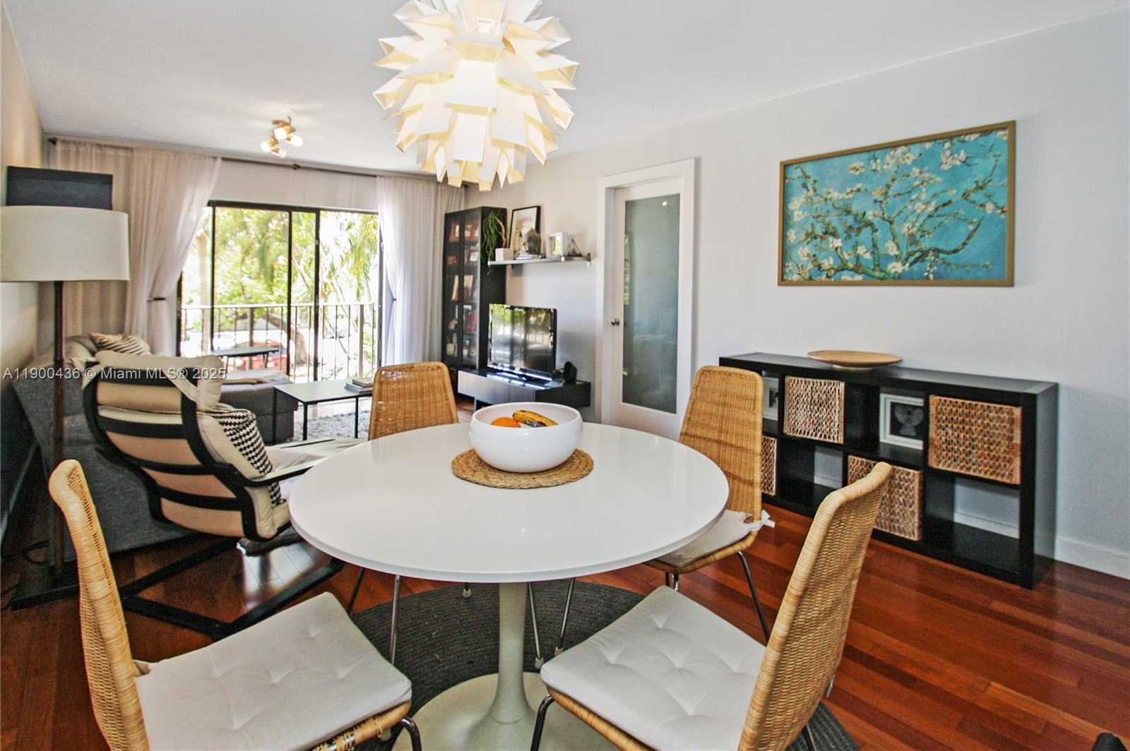 Small Image of 1250 LINCOLN RD #210, Miami Beach Number 6